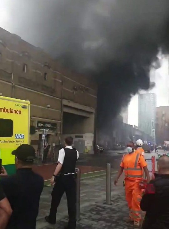 Huge fireball explodes in garage under Elephant and Castle station in London (Video/Photos)