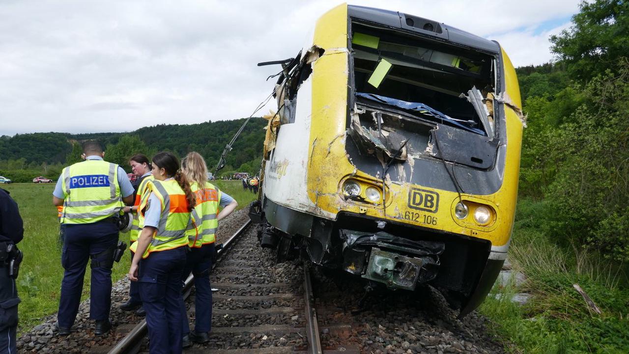 Unfall am Bahnübergang Zugunglück in Blaustein