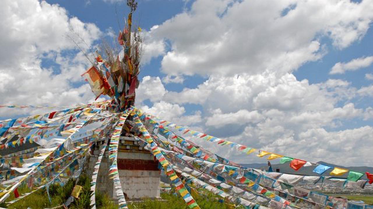 Китай переселит более 17 000 человек из высокогорных районов Тибета