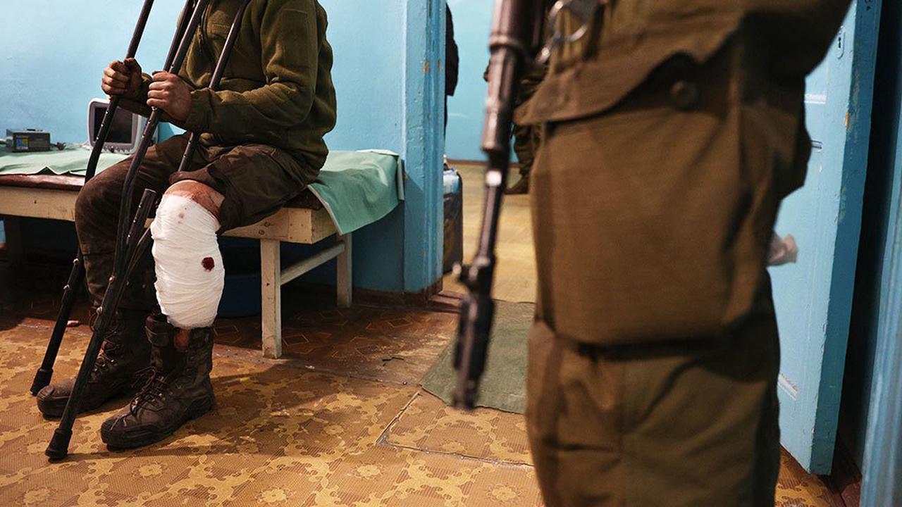 Володин: Россия обменивает только тяжелораненых пленных из «Азова»