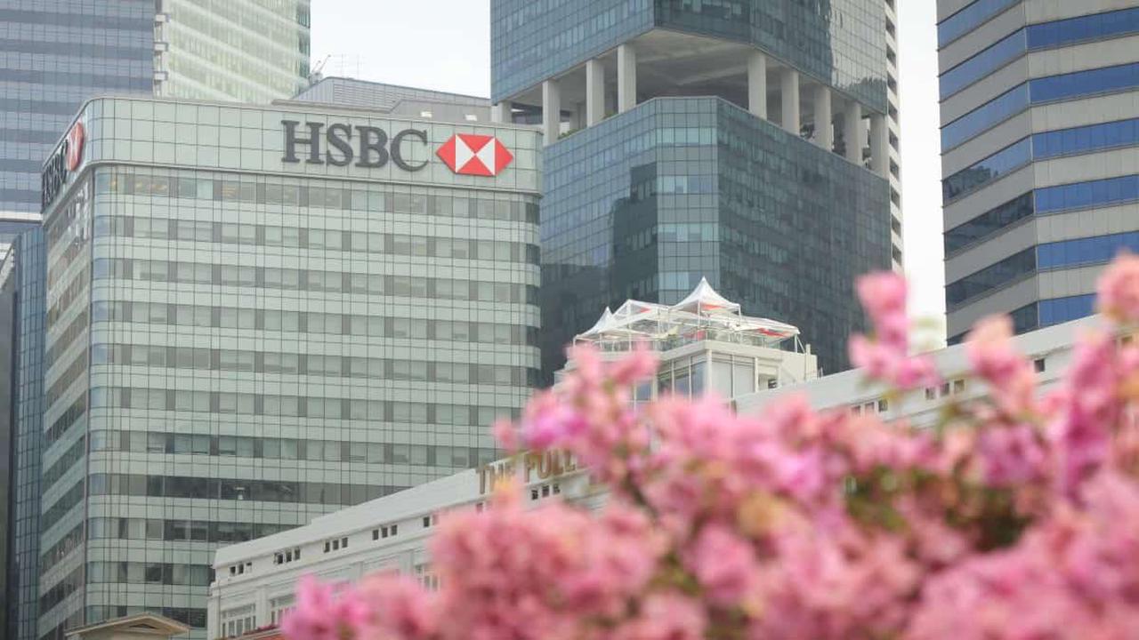 HSBC’s share price is rebounding. Should I buy the stock now?