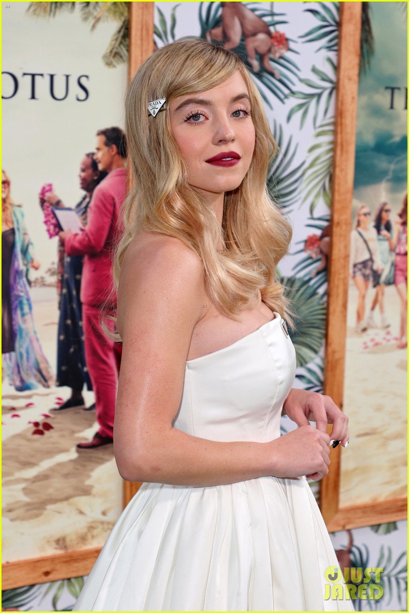 Sydney Sweeney Alexandra Daddario Premiere New Hbo Series The White Lotus 06 Opera News