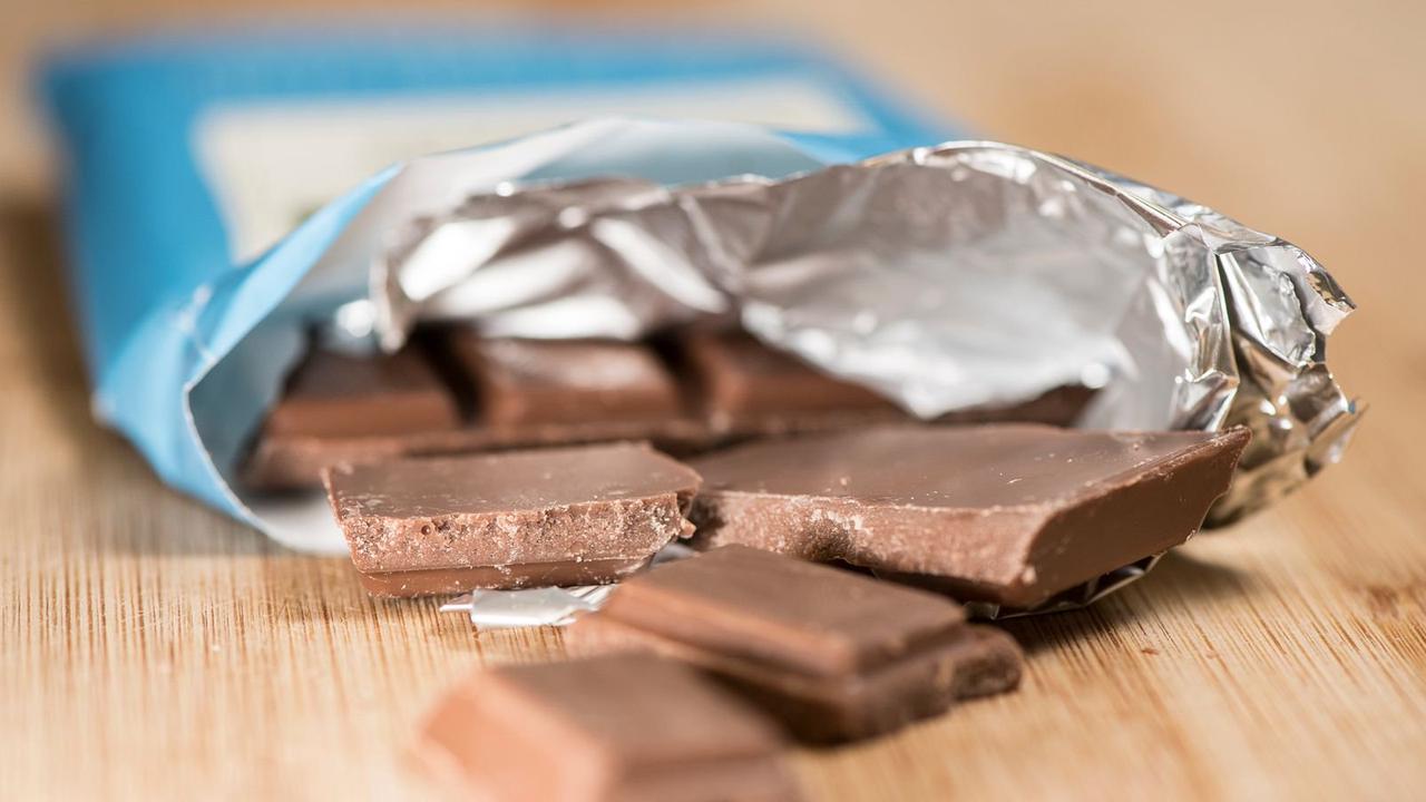 Schokoladen-Diebe stecken Waren im Wert von über 1.000 Euro ein