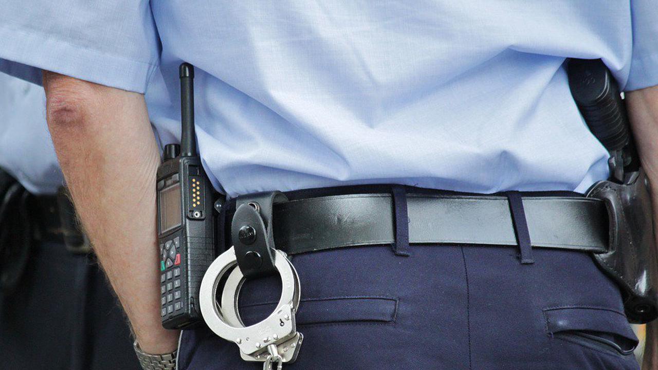 Ladendetektiv rettet sich in Bruchsal mit Sprung zur Seite vor flüchtendem Drive-In-Dieb