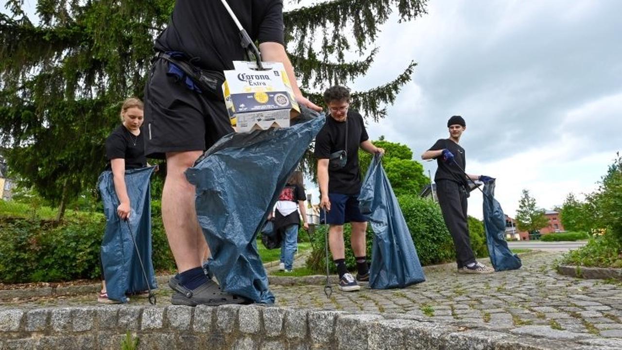 Limbach-Oberfrohna: Junge Leute machen ihre Stadt sauber