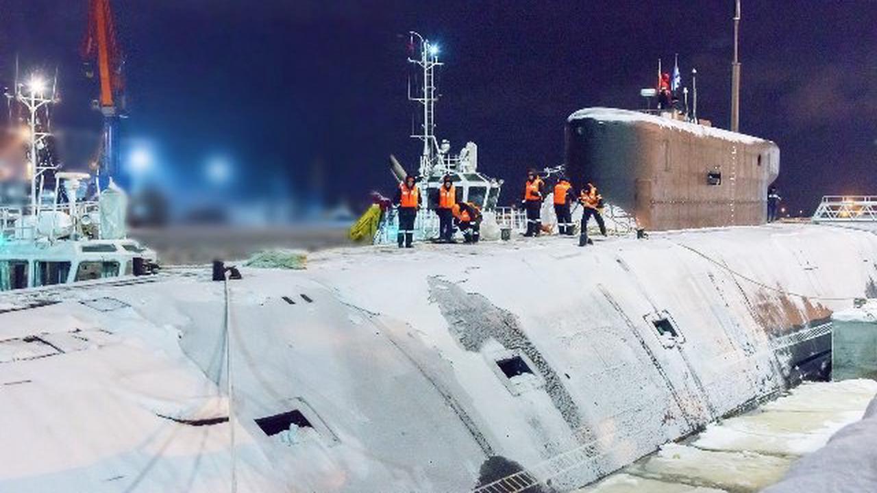 Атомный подводный ракетный крейсер «Князь Олег» направился на Северный флот