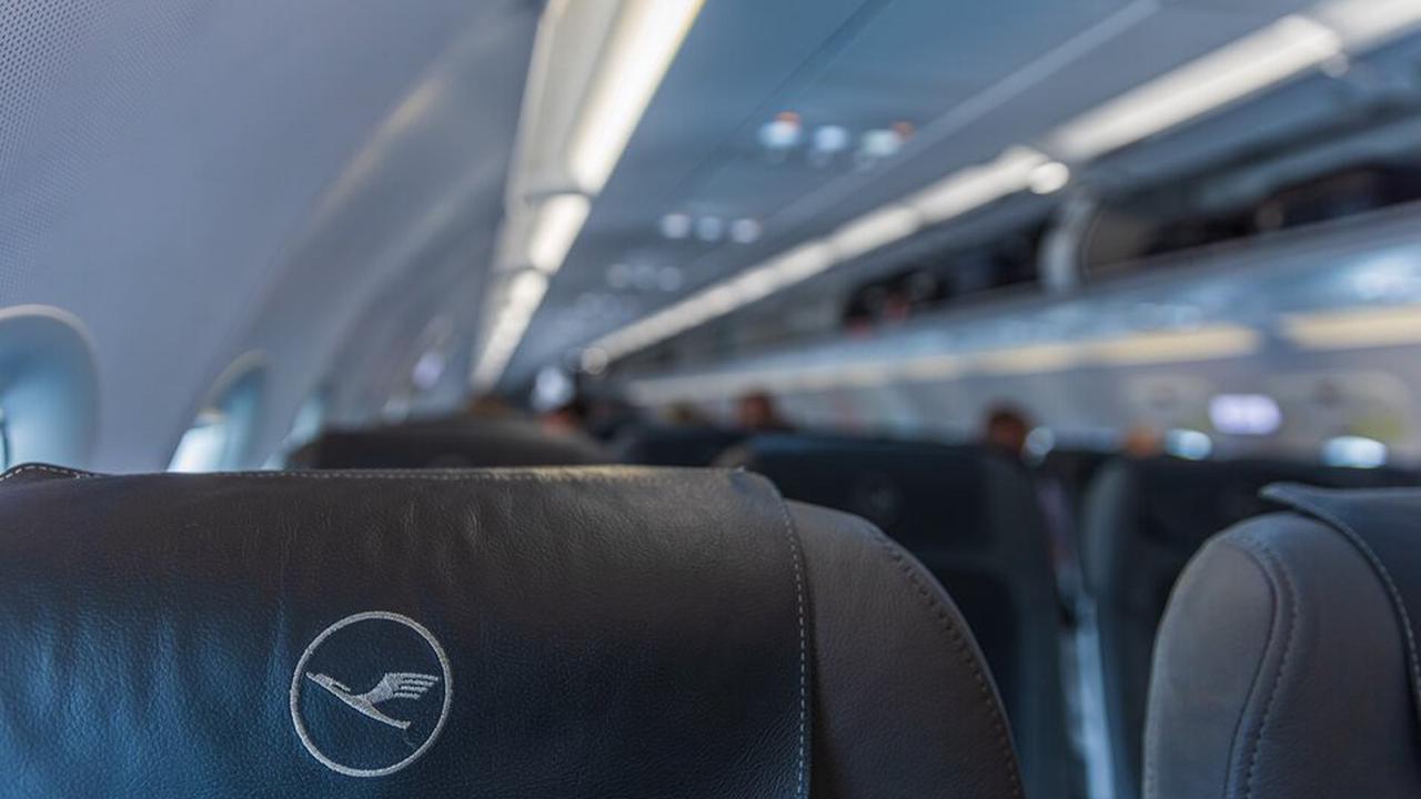 Panik und viele Fragezeichen bei Lufthansa-Flug: Pilot trifft gewagte Entscheidung kurz vor Landung