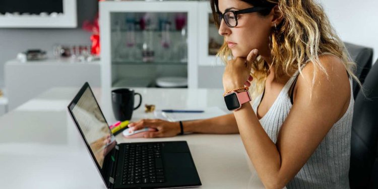 7 Ways to Keep Spending in Check Each Month