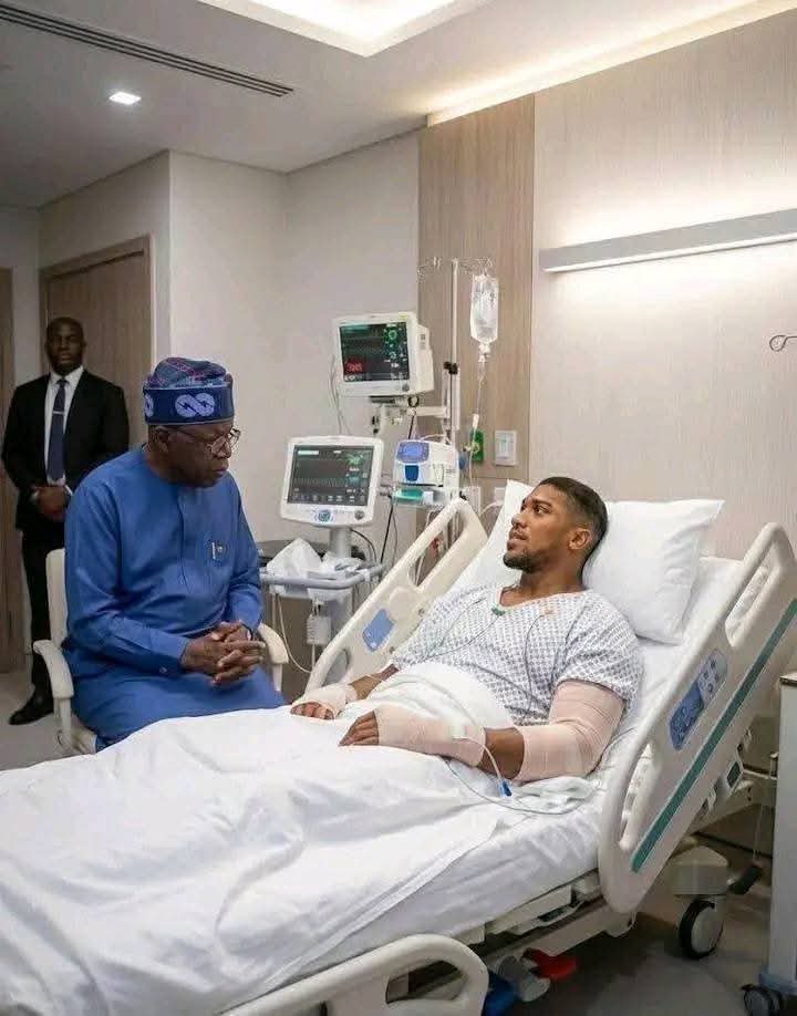 President Tinubu visits Boxer Anthony Joshua after Car Crash