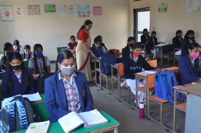 प्राथमिक विद्यालय छात्रों से होंगे गुलजार