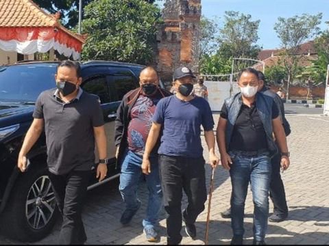 Penampakan Youtuber Muhammad Kece saat ditangkap tim Bareskrim Polri