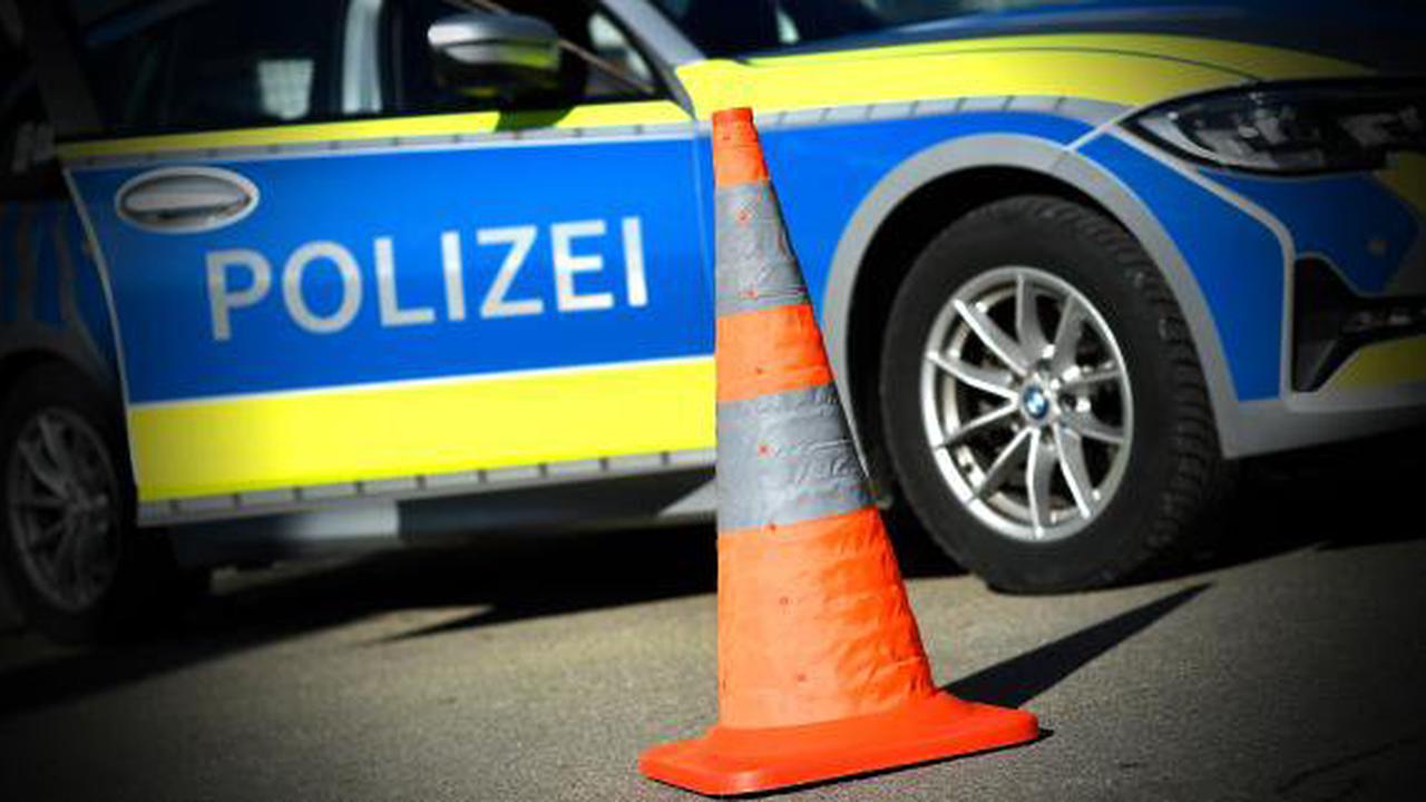 Augsburg: Unfallflucht: Autofahrer lässt Radfahrer liegen
