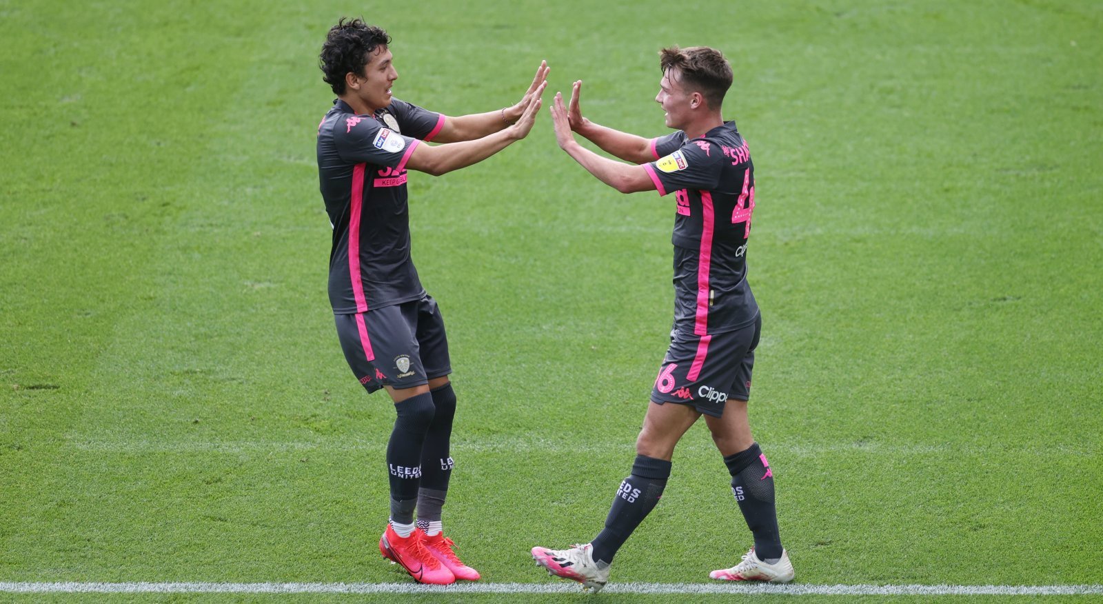 Could Be A Very Shrewd Piece Of Business Bournemouth Set Sights On Leeds United Man The Verdict Opera News