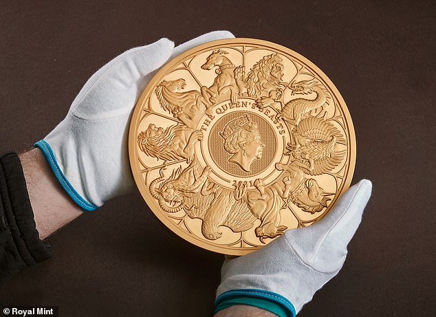 Now That S A Decent Chunk Of Change Royal Mint Carves A 10kg Gold Coin Which Sells For A Six Figure Sum Opera News
