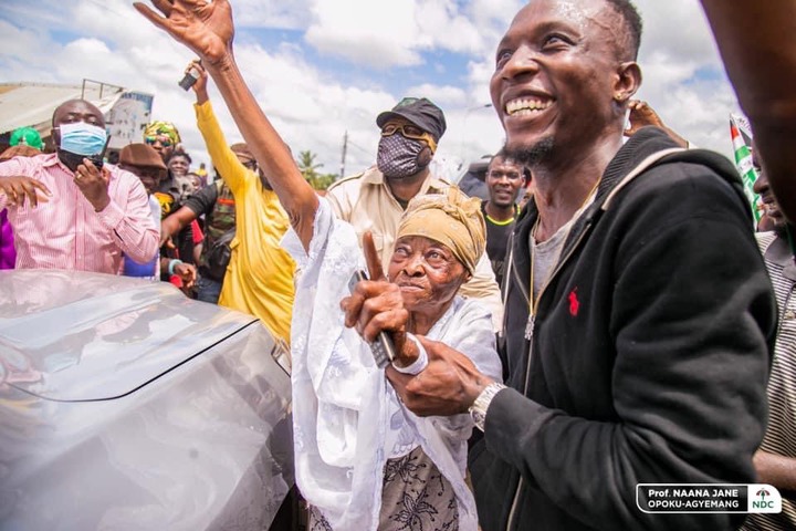 c41b22a42402593e86a465f49f0d3029?quality=uhq&resize=720 - Soo Touching: Aged Women Who Couldn’t Walk Unassisted Braved The Odds To See & Bless Prof. Jane Ahead The Elections