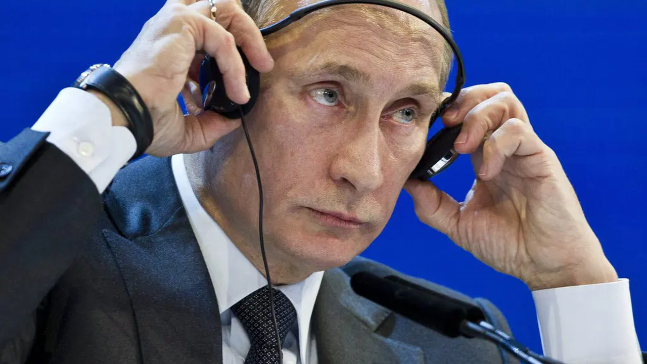 Peinliches Interview zeigt Putin stotternd und hustend – Russland ist entsetzt! Wie krank ist Wladimir Putin wirklich?