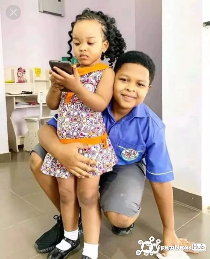 Meet Ghanaian Rapper Kwaw Kese And His Beautiful White Coloured Kids