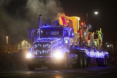 Yakima Christmas Parade 2022 Lighted Holiday Events In Yakima Valley Kick Off With Saturday Parade In  Toppenish - Opera News