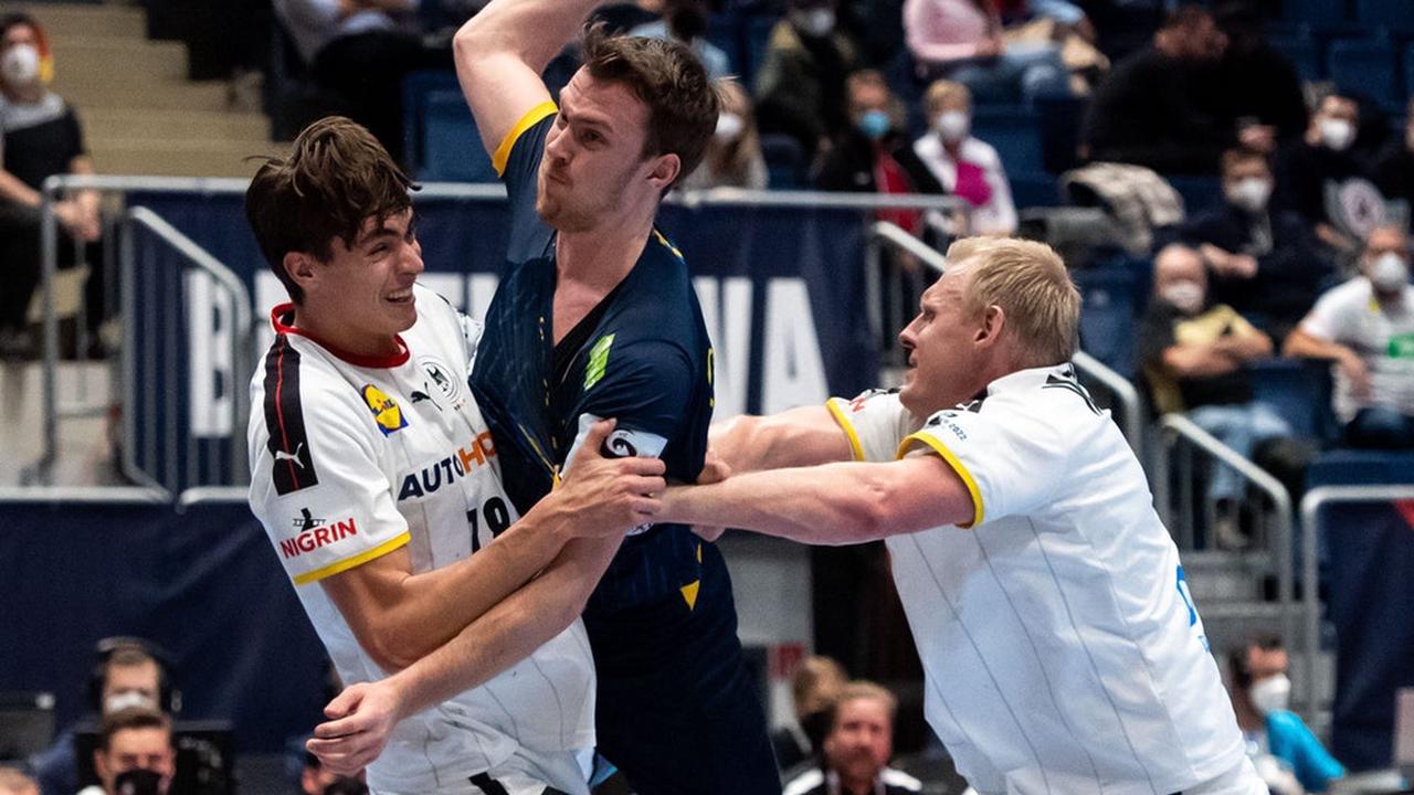 Handball-Krimi: Harter Kampf gegen Schweden