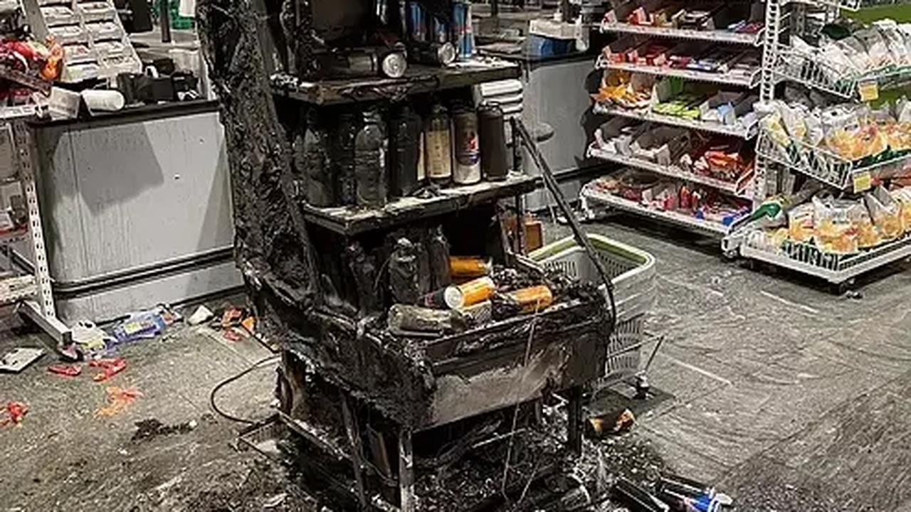 Siebnen SZ Defekter Getränkekühler löste Feuerwehreinsatz in Laden aus