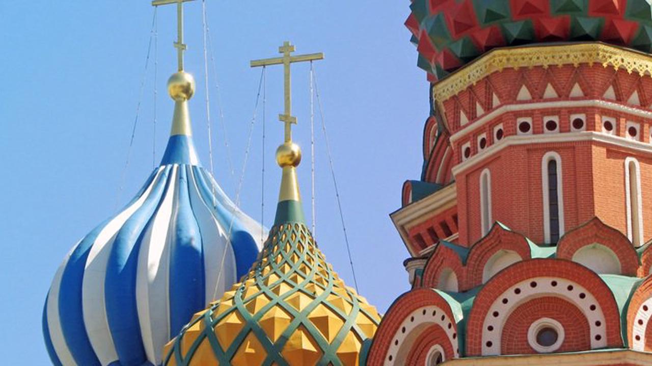 ROUNDUP: Moskau will Einwohner besetzter Südukraine mit Pässen an sich binden