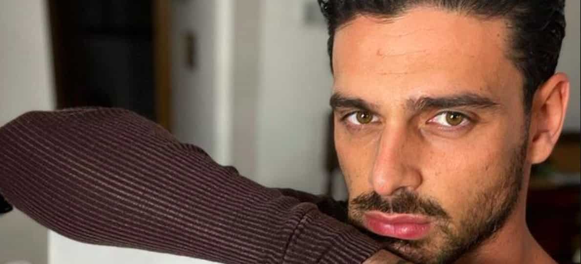 Michele Morrone S Affiche Tose Nu Et Devoile Ses Tatouages Opera News