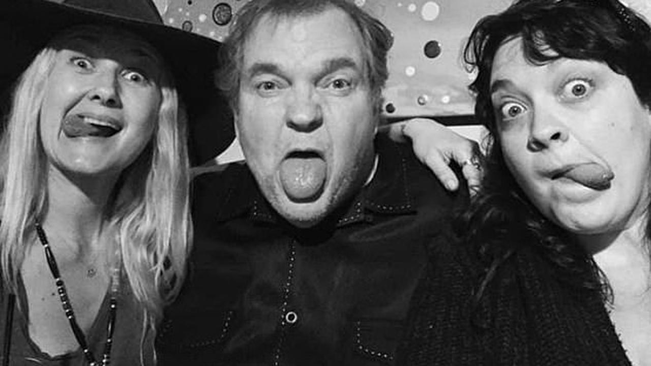 Meat Loaf remembered by daughters Pearl and Amanda following death at 74 after COVID-19 struggle: 'I love you daddy always and forever'
