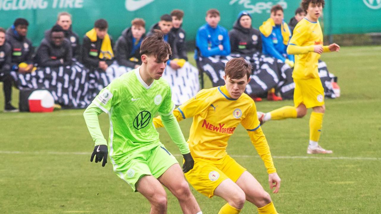 Wolfsburgs U19-Fußballer verlieren Test gegen die Eintracht