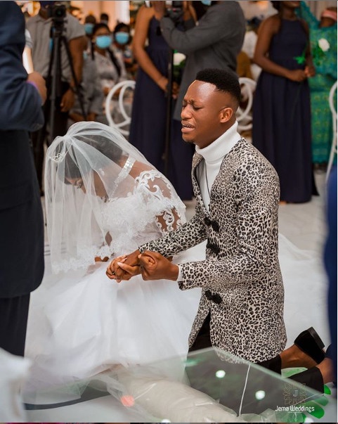 View Prayerful Couple Pics