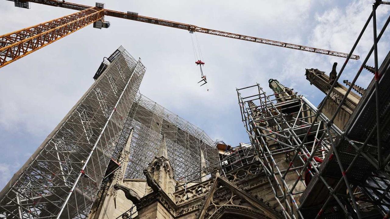 Notre-Dame de Paris : la flèche de Viollet-le-Duc commence sa renaissance