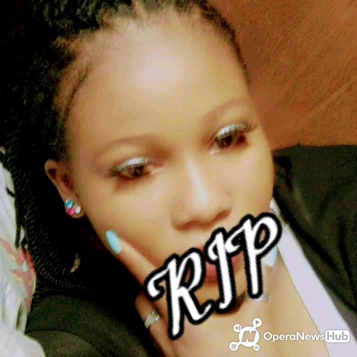 Tears Flow As Beautiful Lady Died In Labour Room - Facebook Users React (Screenshots)