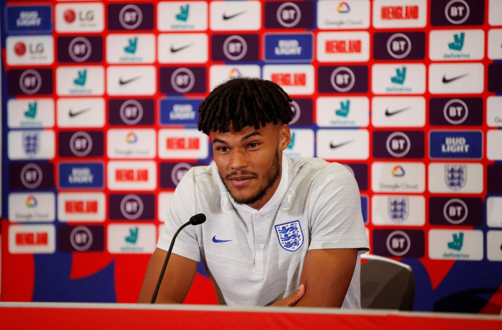 Aston Villa Tyrone Mings Crucified By Fans As Footage Emerges Opera News