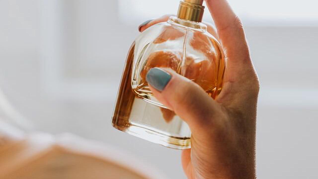 Parfum-Trends 2022: 3 Düfte, die stylische Frauen besonders lieben