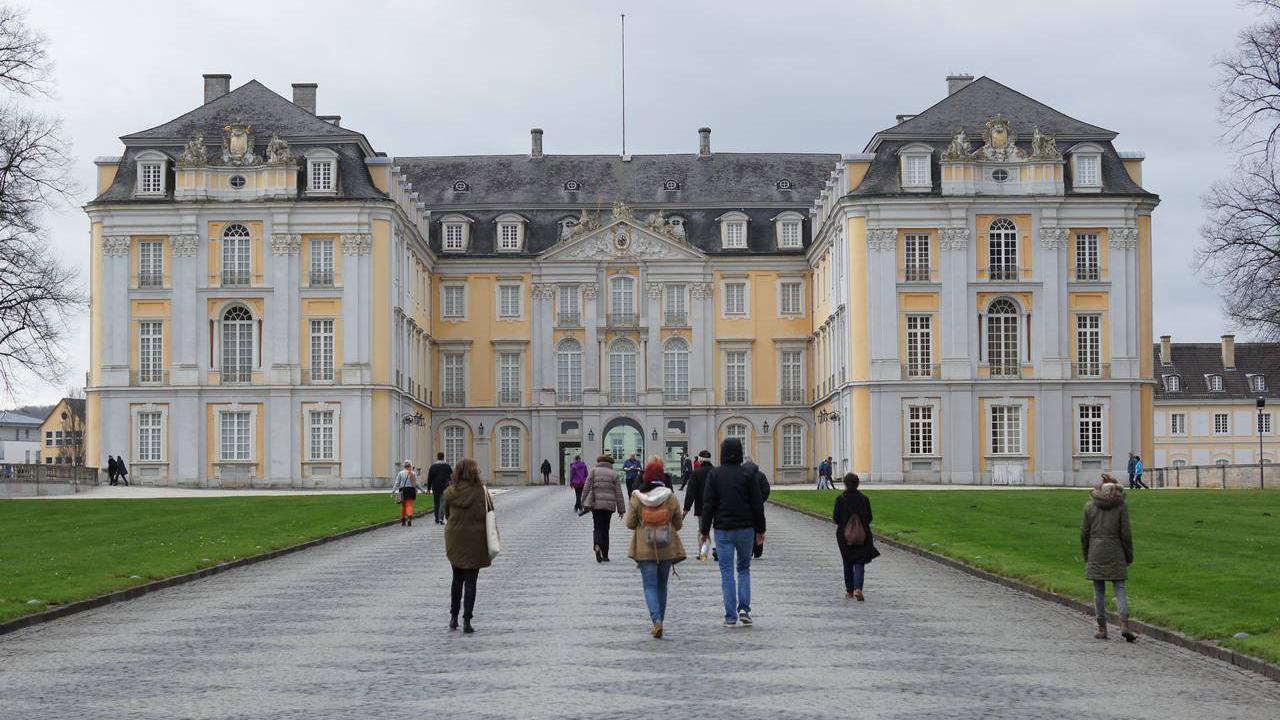 Brühl: Polizei ermittelt wegen Kunstdiebstahls im Schloss