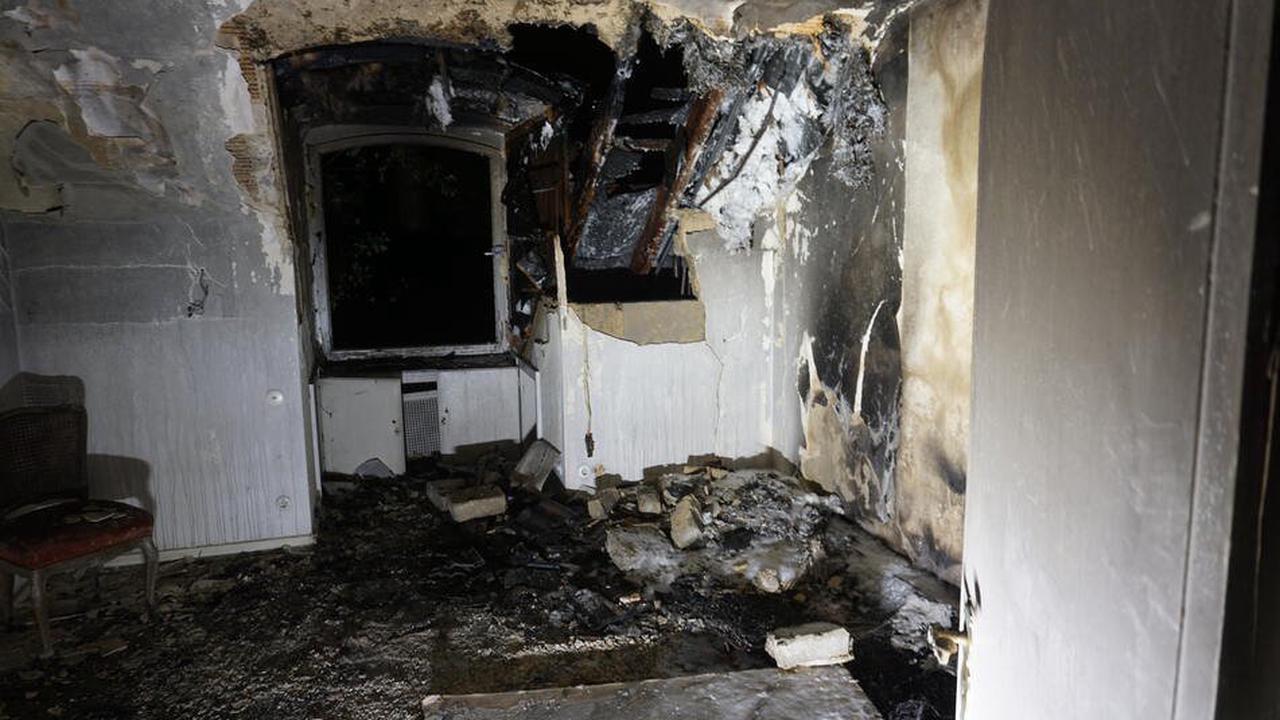 Feuer wütet in verlassener Villa! Ursprung der Flammen steht schnell fest