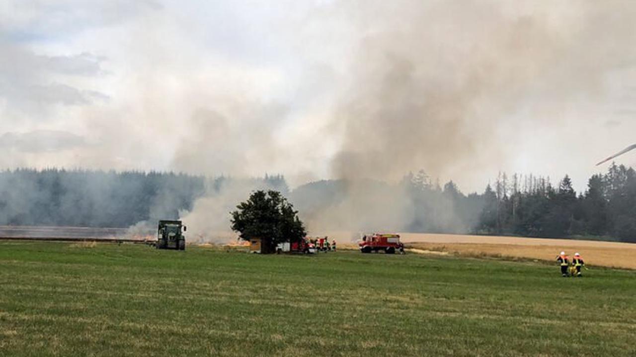 Flächenbrand in der Region: 3,5 Hektar Acker fallen Flammen zum Opfer
