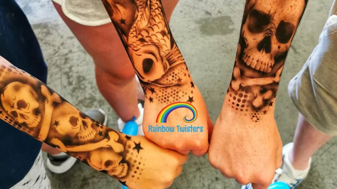 Scots as young as THREE get airbrush tattoos - News