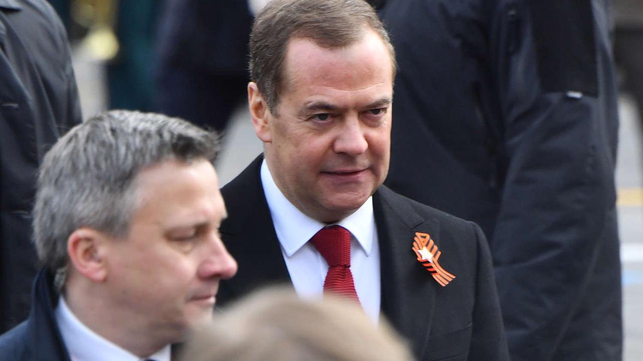 Медведев посоветовал Зеленскому послушать советы Киссинджера