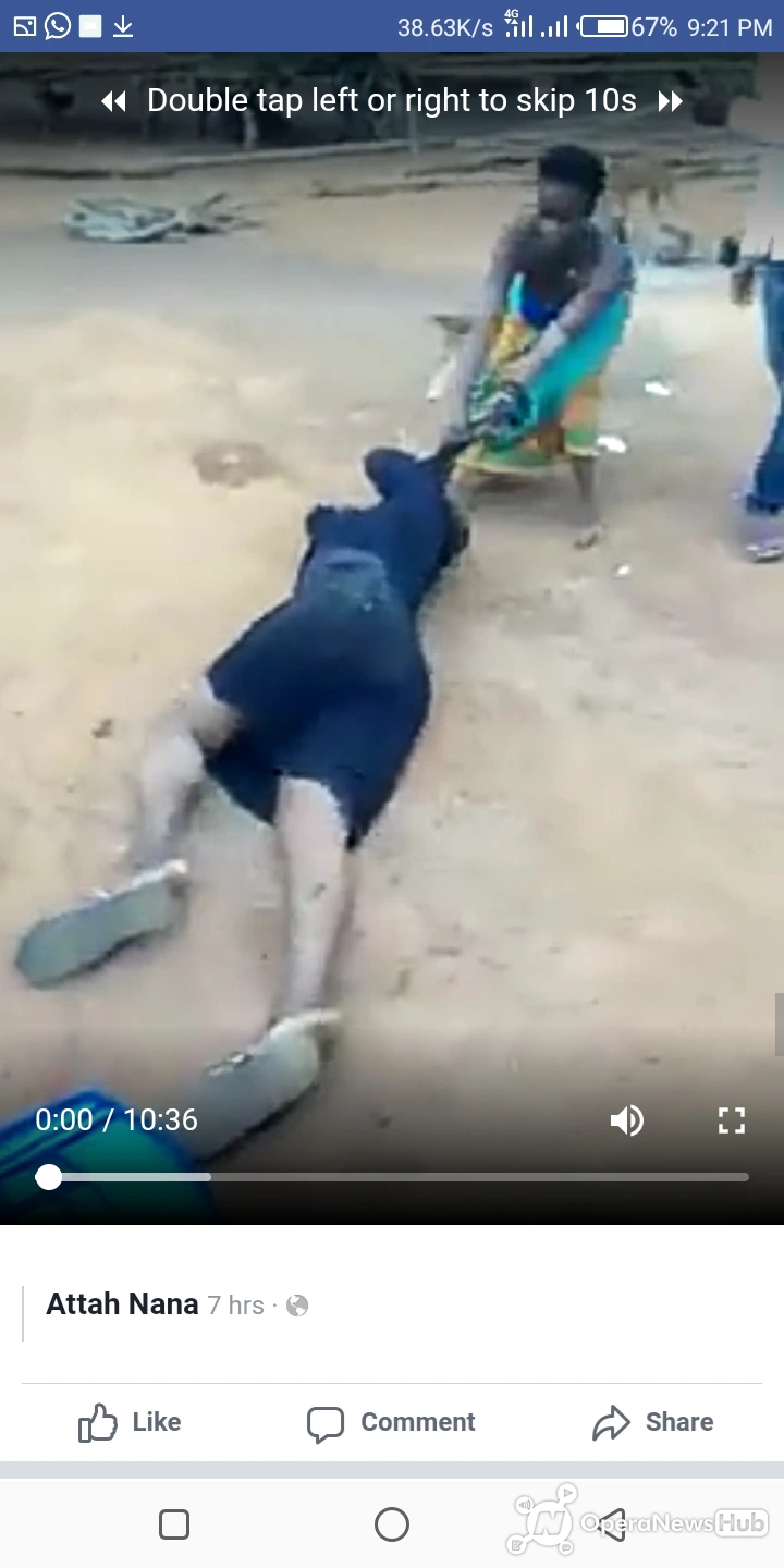 OMG! Fetish Priestess Tries Cutting Off The Head Of An Alleged Witch At Goaso - Watch Video