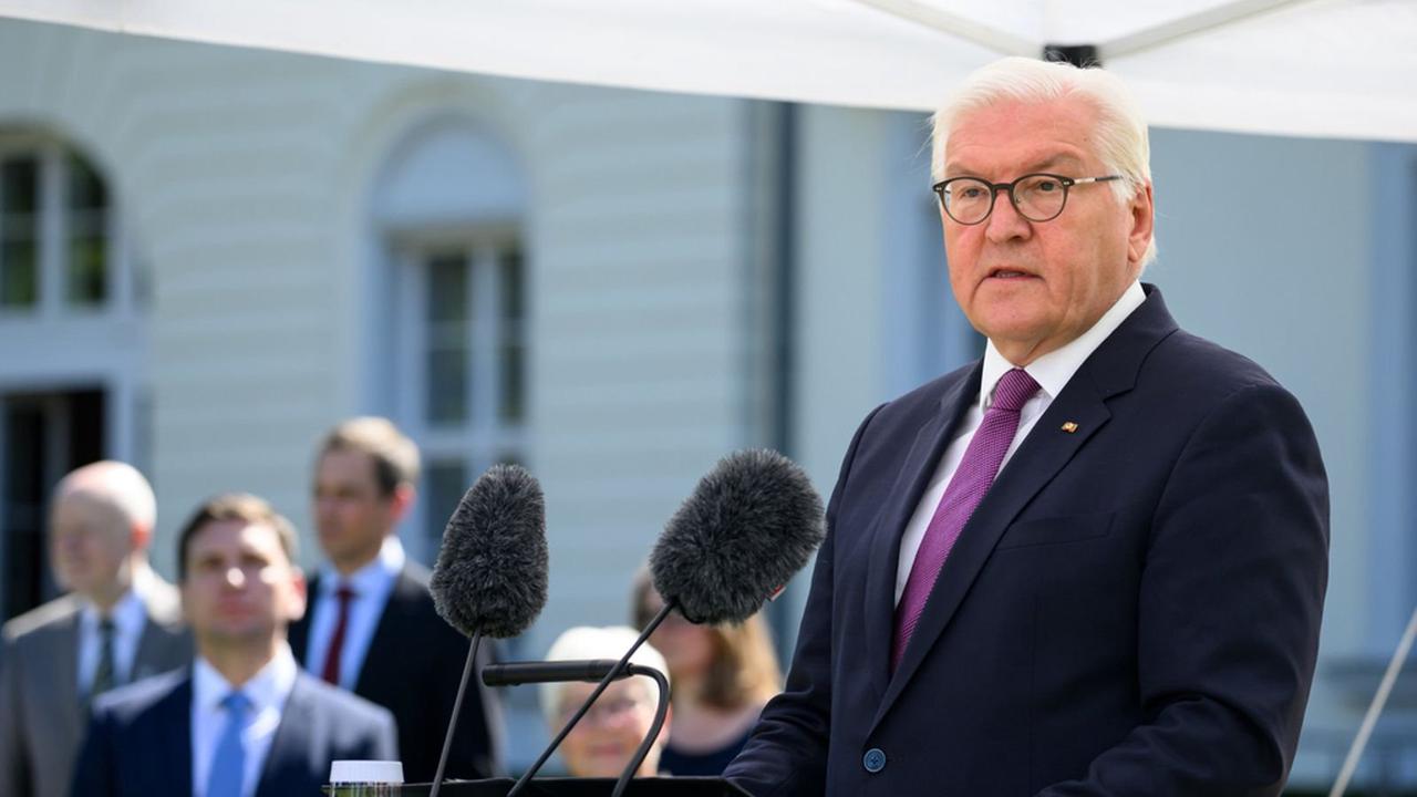 Bundespräsident besucht Bayern mit diplomatischem Korps