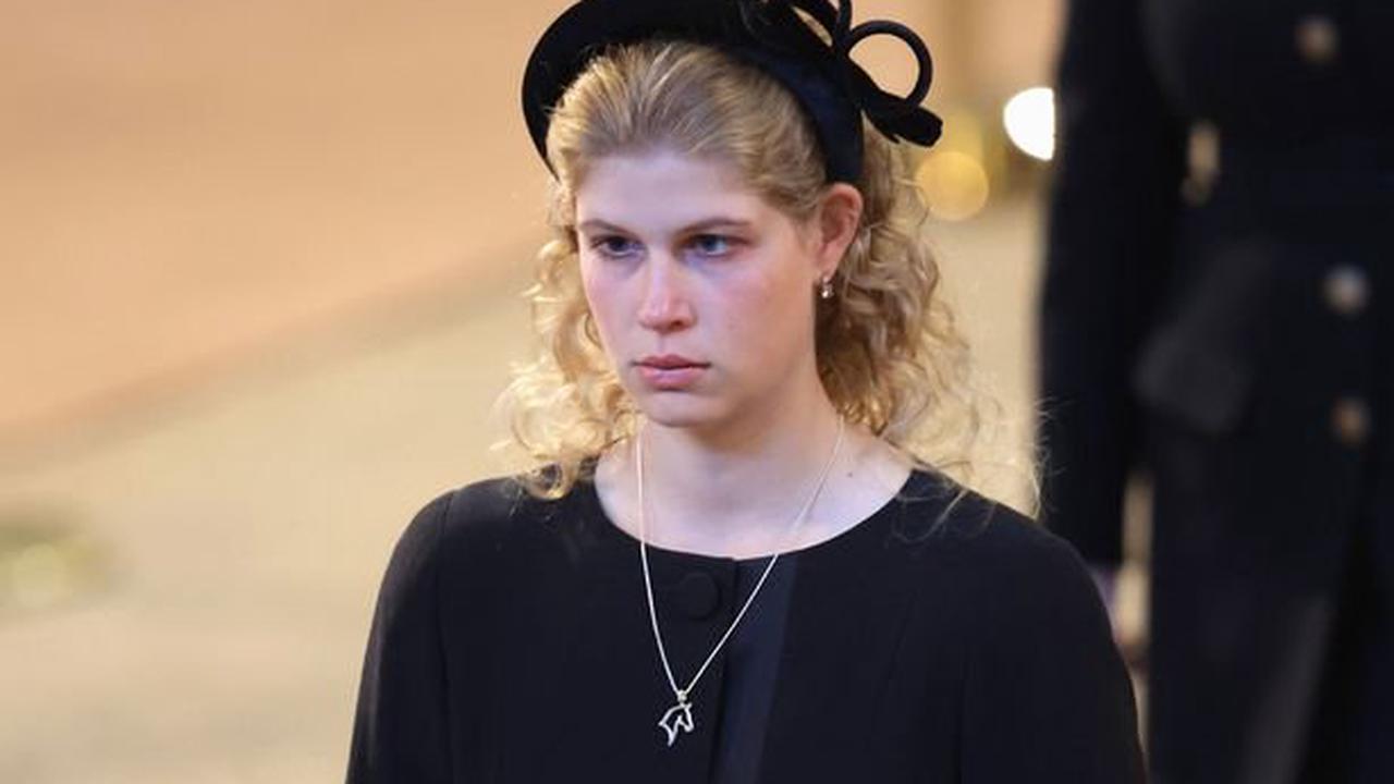 Lady Louise Windsor in subtle tribute to her grandmother the Queen at heartbreaking vigil