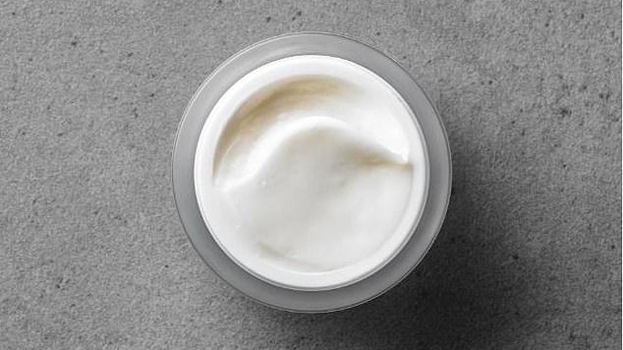 Give your skin care routine a boost with this vegan anti-aging night cream that is formulated to reduce even stubborn wrinkles in only a WEEK