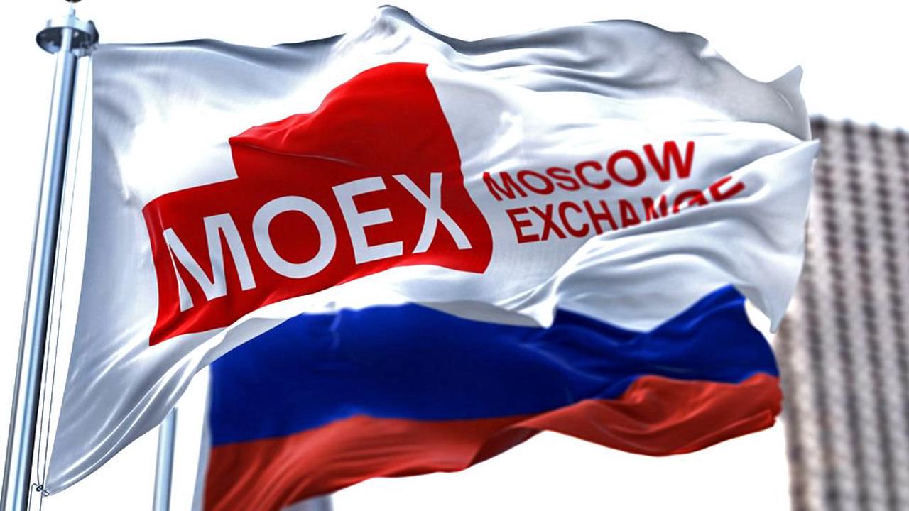 Russia reopens bond market to 'not hostile' investors