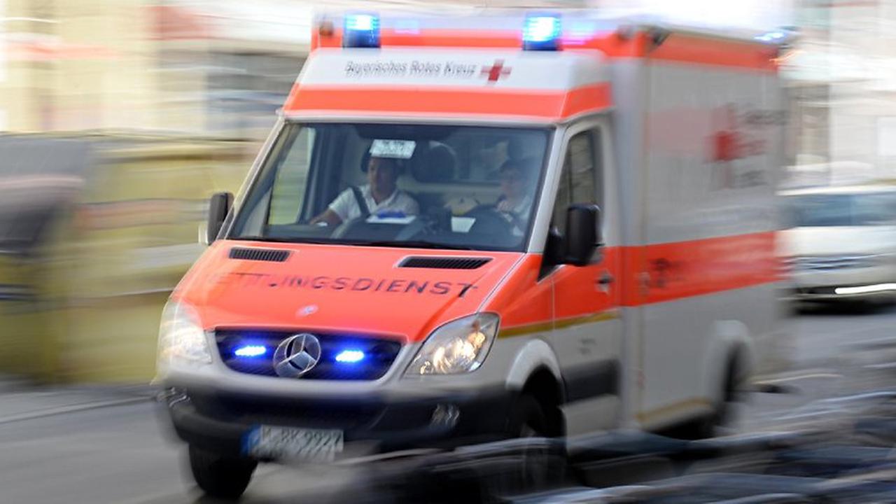 Unfall in Odenthal: Fahrradfahrer übersah Auto und verletze sich schwer