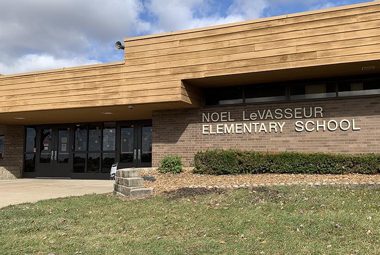 Bourbonnais Teachers Meet Tonight Possible Teachers Strike March 4th Looms Opera News