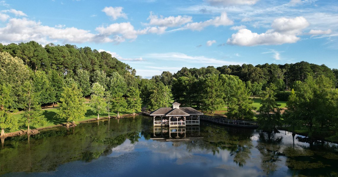 9 Charming Southern Cities Where Retirement Can Cost $910 a Month or Less