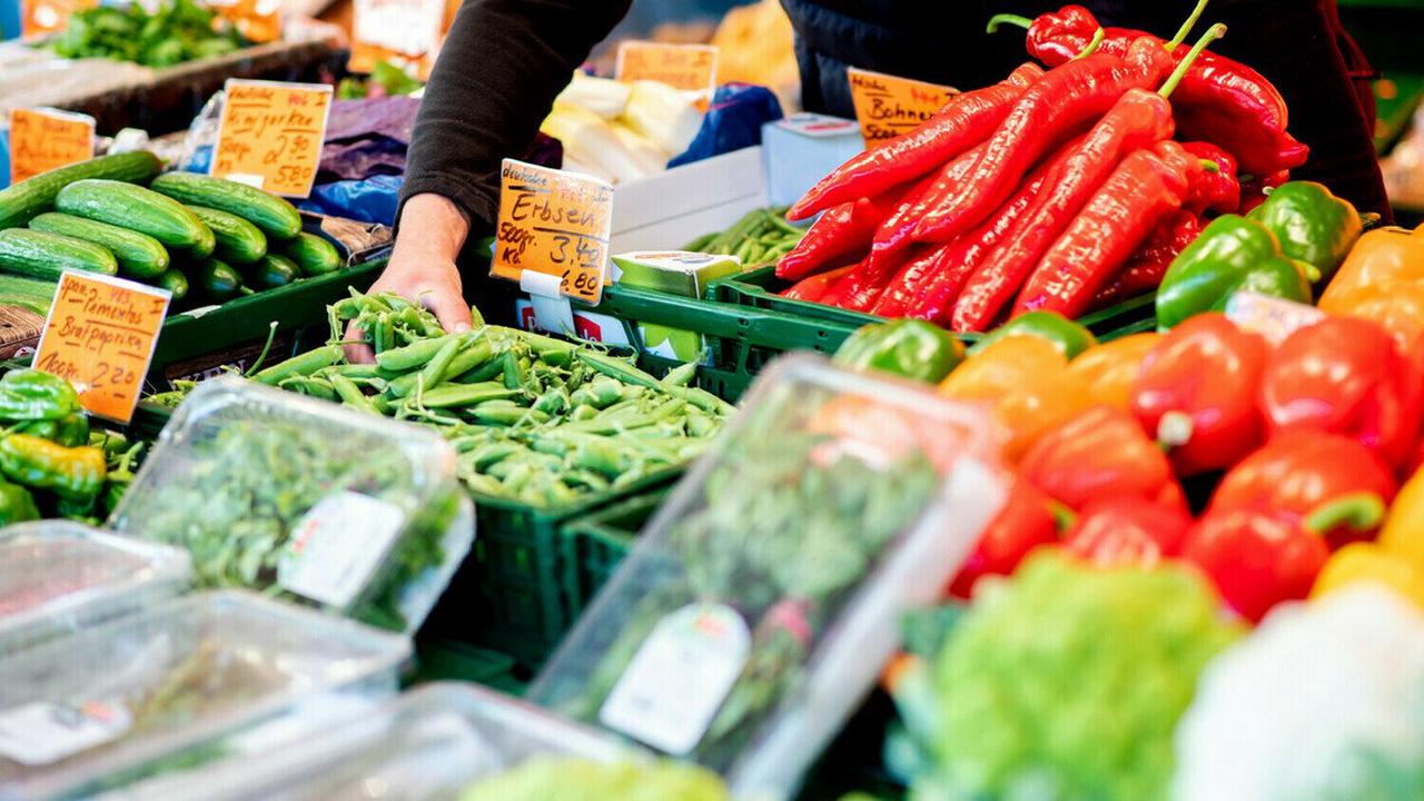 Abschaffung der Mehrwertsteuer auf Obst und Gemüse Ökonomin: Steuersenkung ist der falsche Weg
