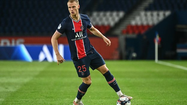 Joyeux Anniversaire Mitchel Bakker Opera News