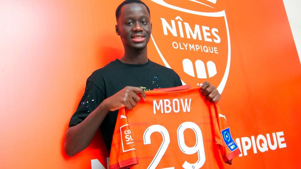 Football : qui est Moustapha Mbow, le défenseur central de Reims prêté à Nîmes ?