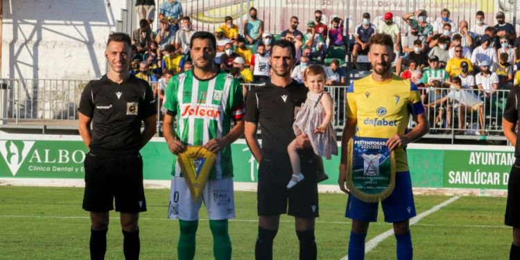 10 Man Raja Casablanca Beat Js Kabylie To Win Caf Confederation Cup Opera News